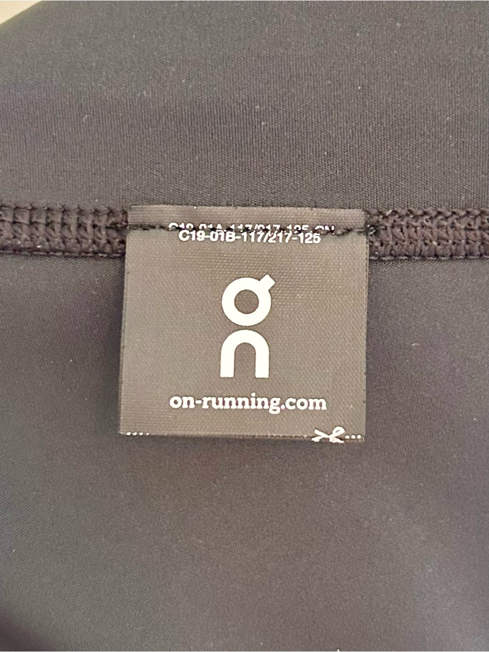 On Running Black Long Men's Tights - Swiss Engineering Size L Long Oncloud Gym - Picture 9 of 10